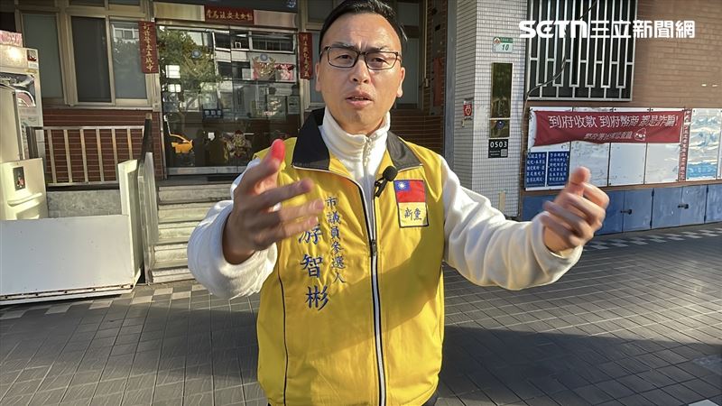 游智彬赴民進黨中央黨部丟雞蛋 攝影記者慘遭波及