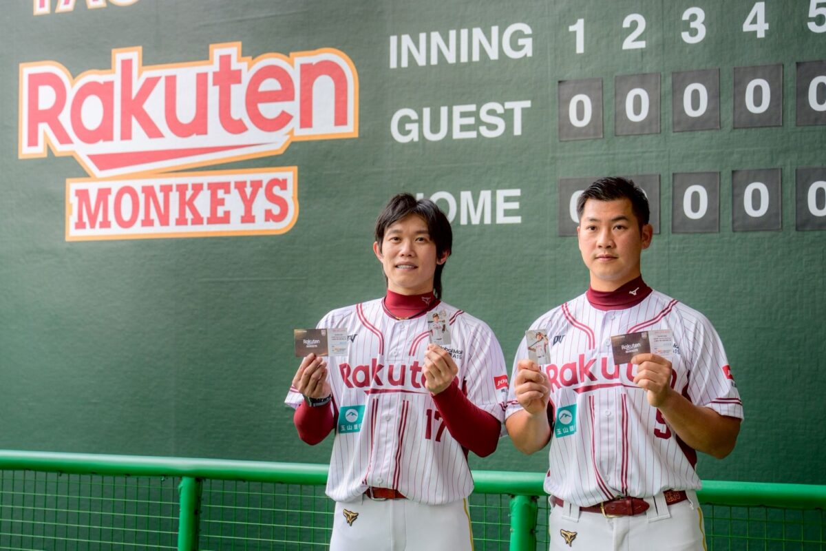 桃捷「應猿」彩繪列車亮相!張善政開球祝福樂天桃猿衛冕成功 57322084 b3a1 4119 a518 4637015862b0