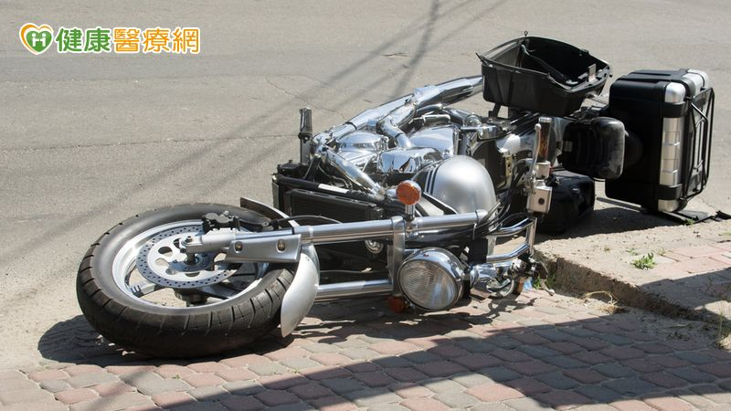 騎車自摔震破主動脈!微創支架搶救五分之一的生存機會 騎車自摔震破主動脈!微創支架搶救五分之一的生存機會