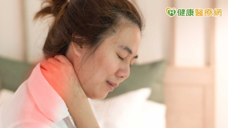 年輕女體檢揪出甲狀腺癌!良性結節免「全切」微創治療助保住功能 年輕女體檢揪出甲狀腺癌!良性結節免「全切」微創治療助保住功能