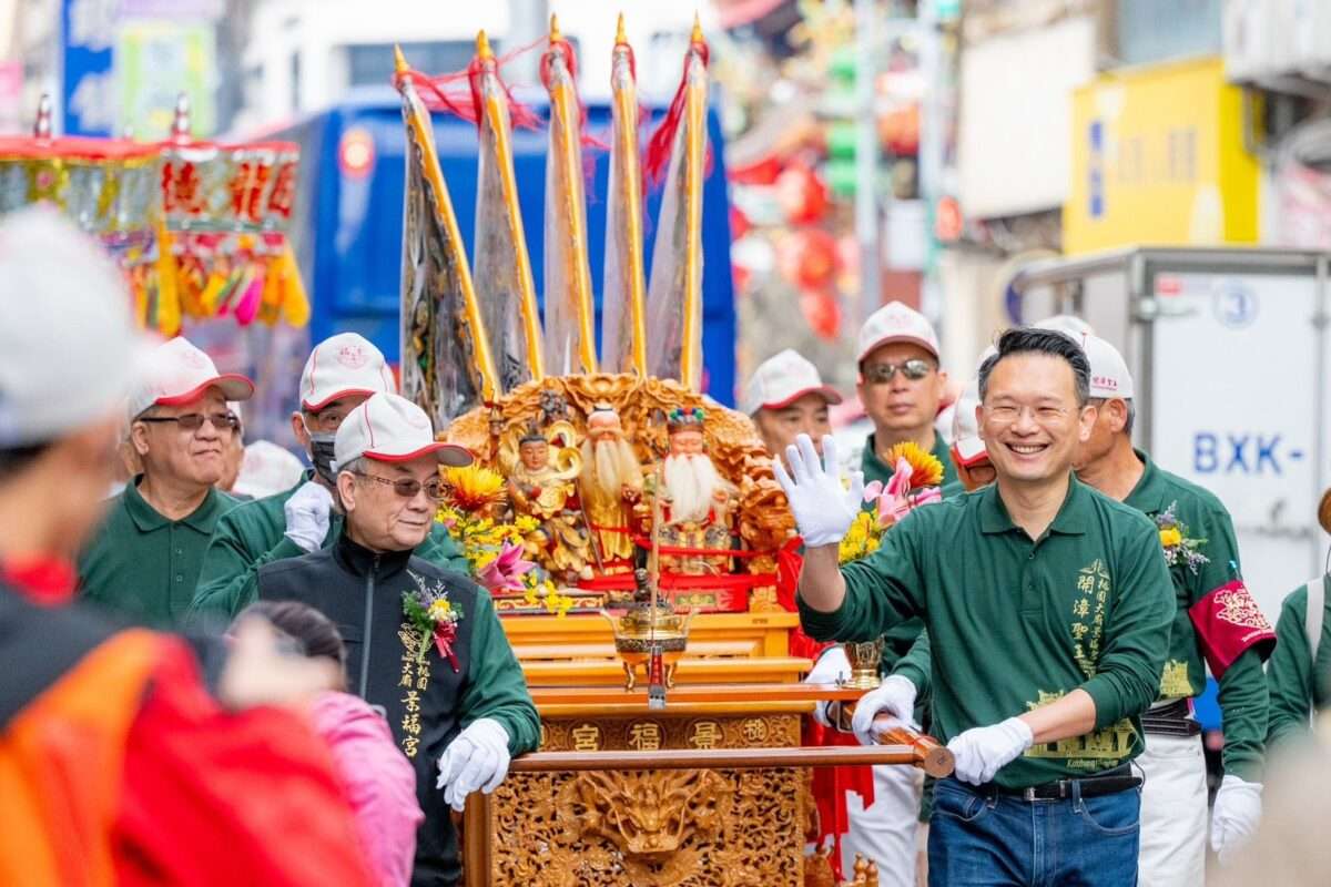 7d1825d7 d856 401e a84b 76527282e5ca