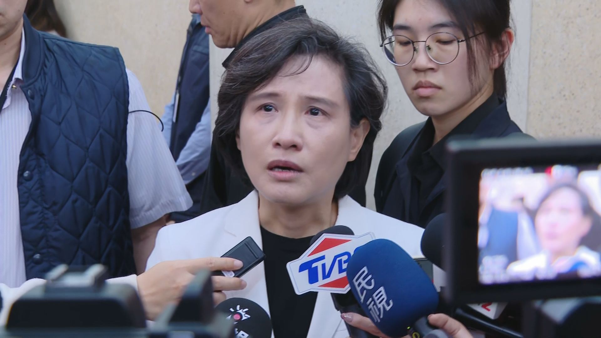 鄭麗君談戰友顏慧欣驟逝淚崩 政院外聘委員調查「楊珍妮霸凌案」 鄭麗君談戰友顏慧欣驟逝淚崩 政院外聘委員調查「楊珍妮霸凌案」