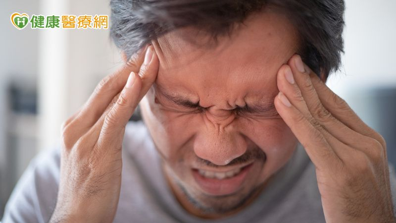 中風搶救有黃金時間!醫籲出現3症狀立即送醫 中風搶救有黃金時間!醫籲出現3症狀立即送醫