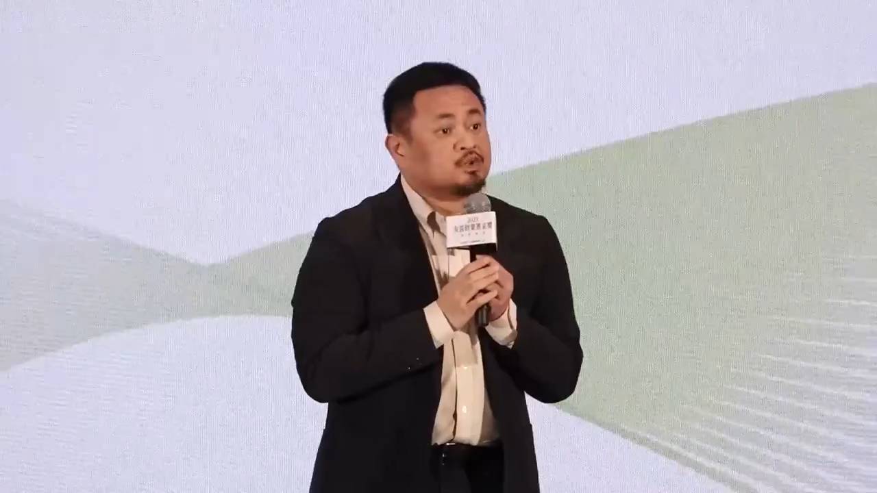 行政院放寬外籍幫傭申請條件 洪申翰:家務協助非專業保母 行政院放寬外籍幫傭申請條件 洪申翰:家務協助非專業保母