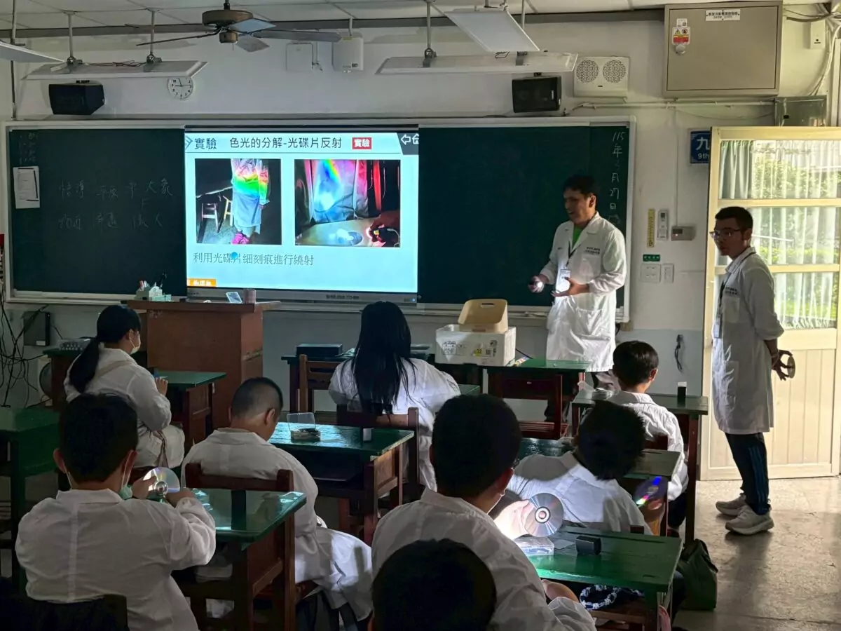 桃園科學實驗營攜手台師大 250學子沉浸式實作揪偽蜜 DE677B21 56C6 40BB A459 A0EFC1B96647