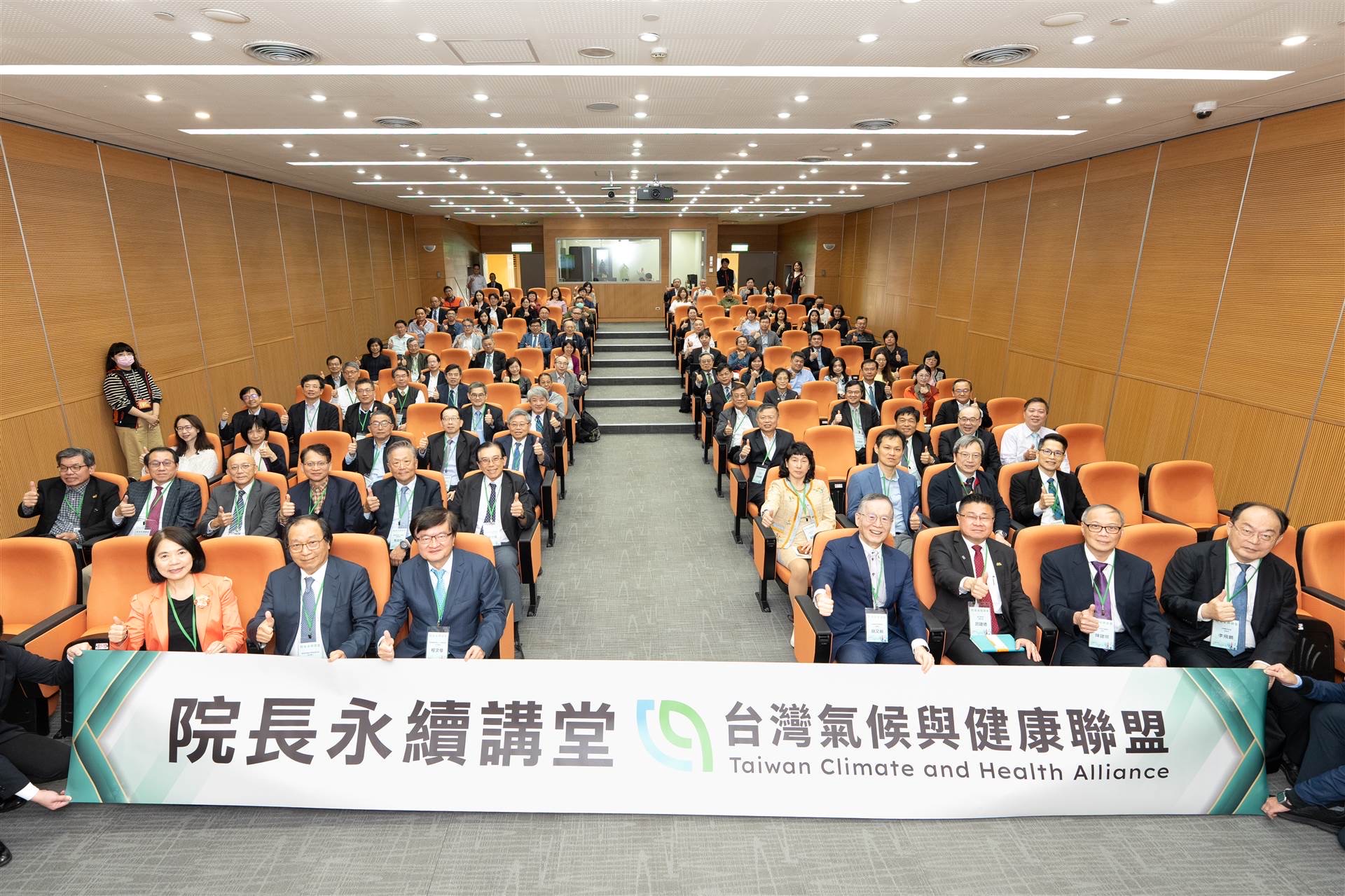 E7076C81 4995 4376 882E E2DFA21BCDBA