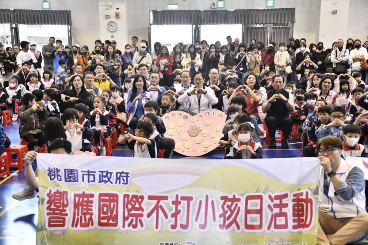 台鐵電力故障掀基層怒火 曝當天慘況主管神隱、只在群組傳簡訊 S 116080808