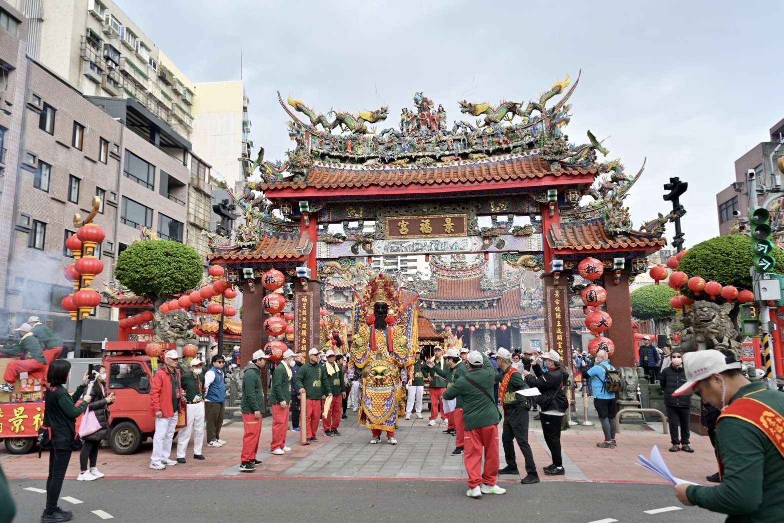桃園大廟景福宮遶境 神轎出巡鑼鼓喧天、文化季圓滿落幕