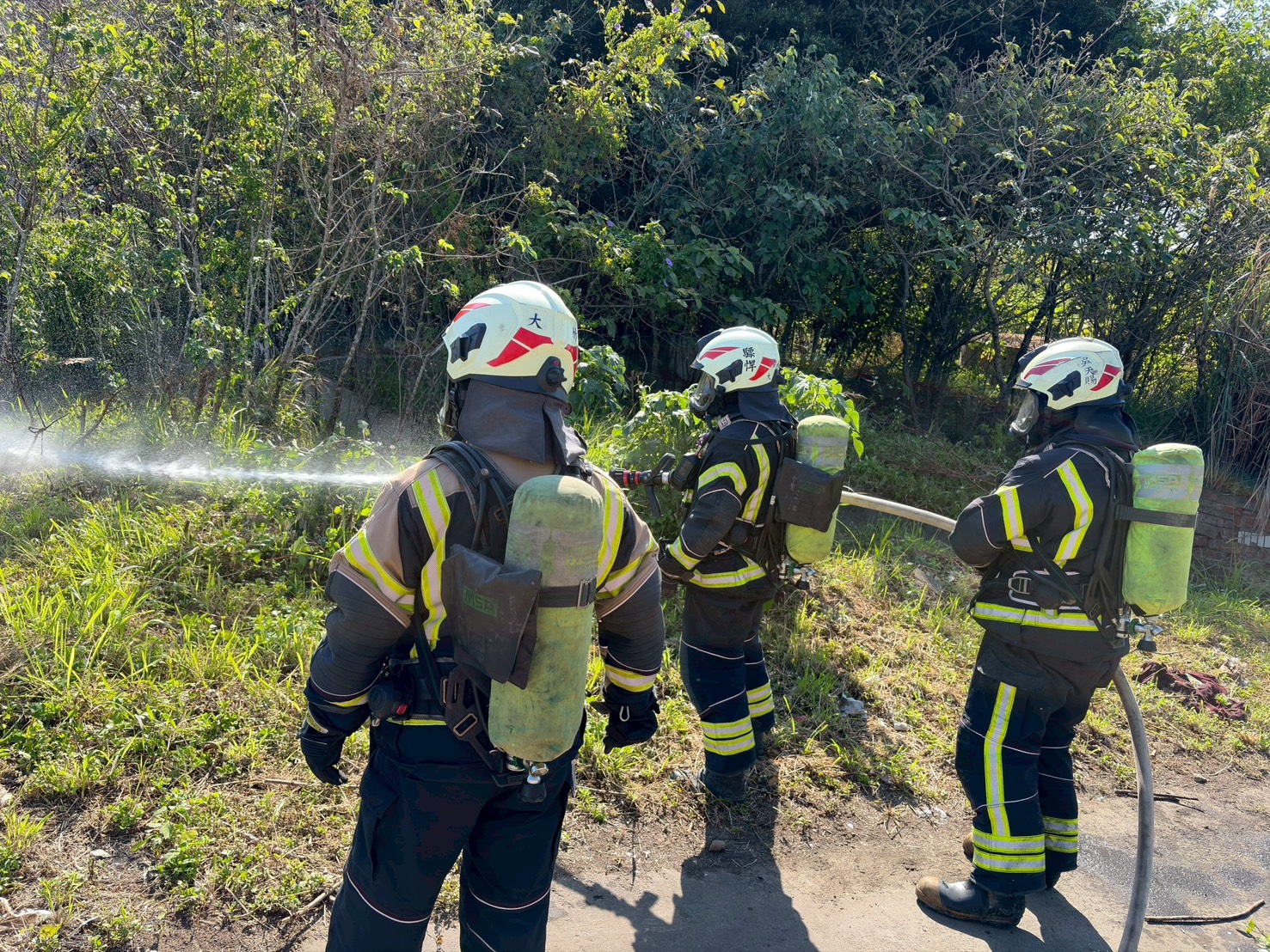 桃市大竹消防前進公墓 火災演練強化祭祖安全 S 3719273 0