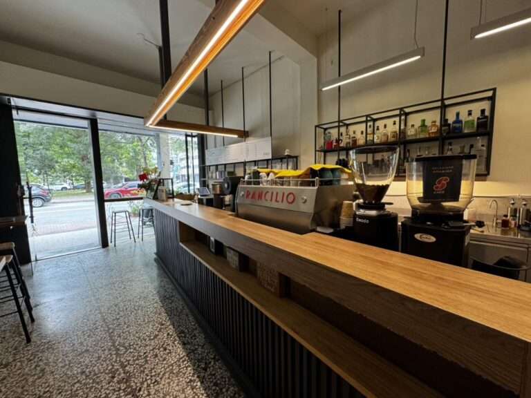 台中西區咖啡廳：杯測師親自手沖 搭配江浙麵食的驚喜下午茶