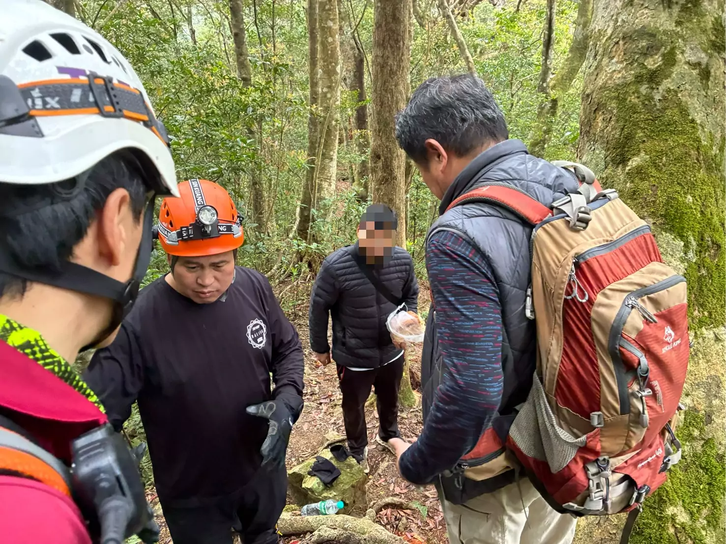 韓籍男子訪桃園四稜溫泉受困山區 巴陵消防曝保命關鍵 韓籍男子訪桃園四稜溫泉受困山區 巴陵消防曝保命關鍵