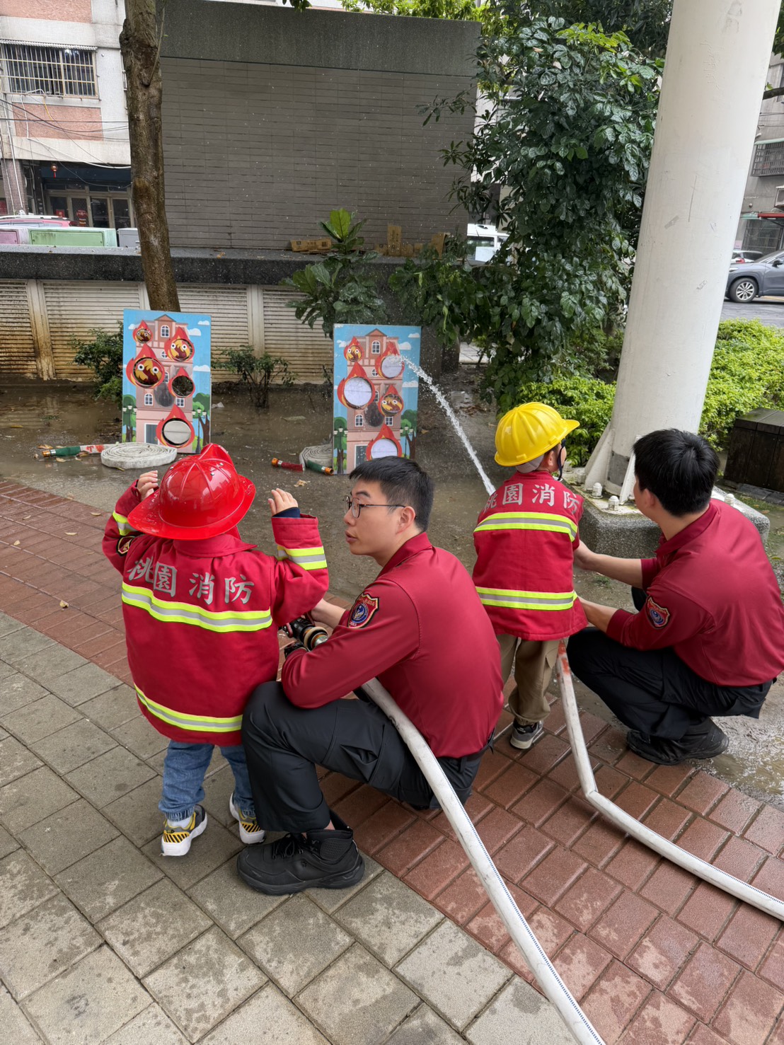 龜山消防創意闖關活動 親子寓教於樂學習防災 S 79118376 0
