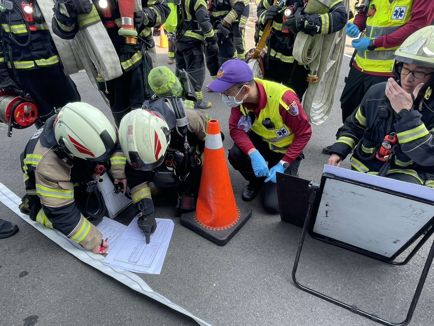 難度最高!桃消第四大隊前進工廠演練 強化地下室火警救援能力 難度最高!桃消第四大隊前進工廠演練 強化地下室火警救援能力