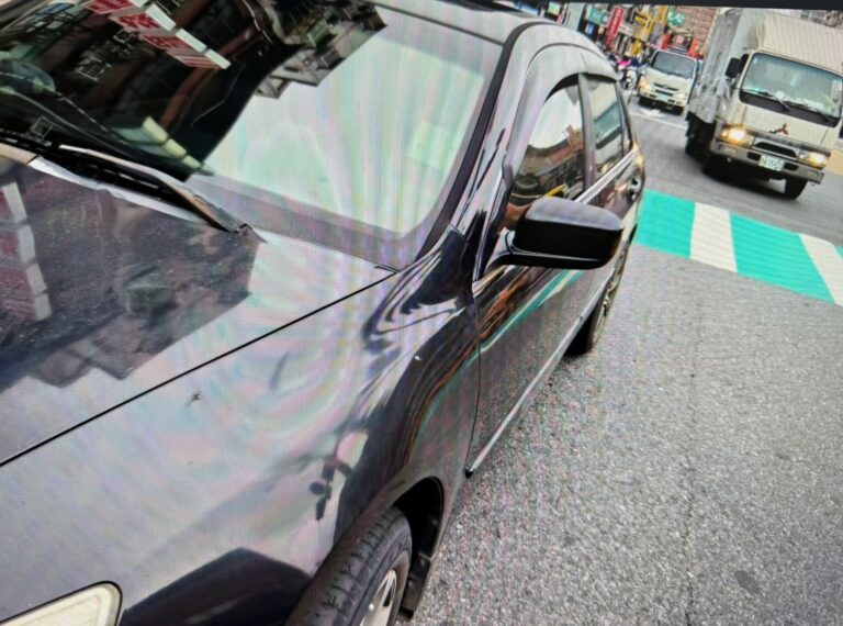 【有片】行人地獄再現龜山？婦人走斑馬線慘遭左轉小客車撞斷腿