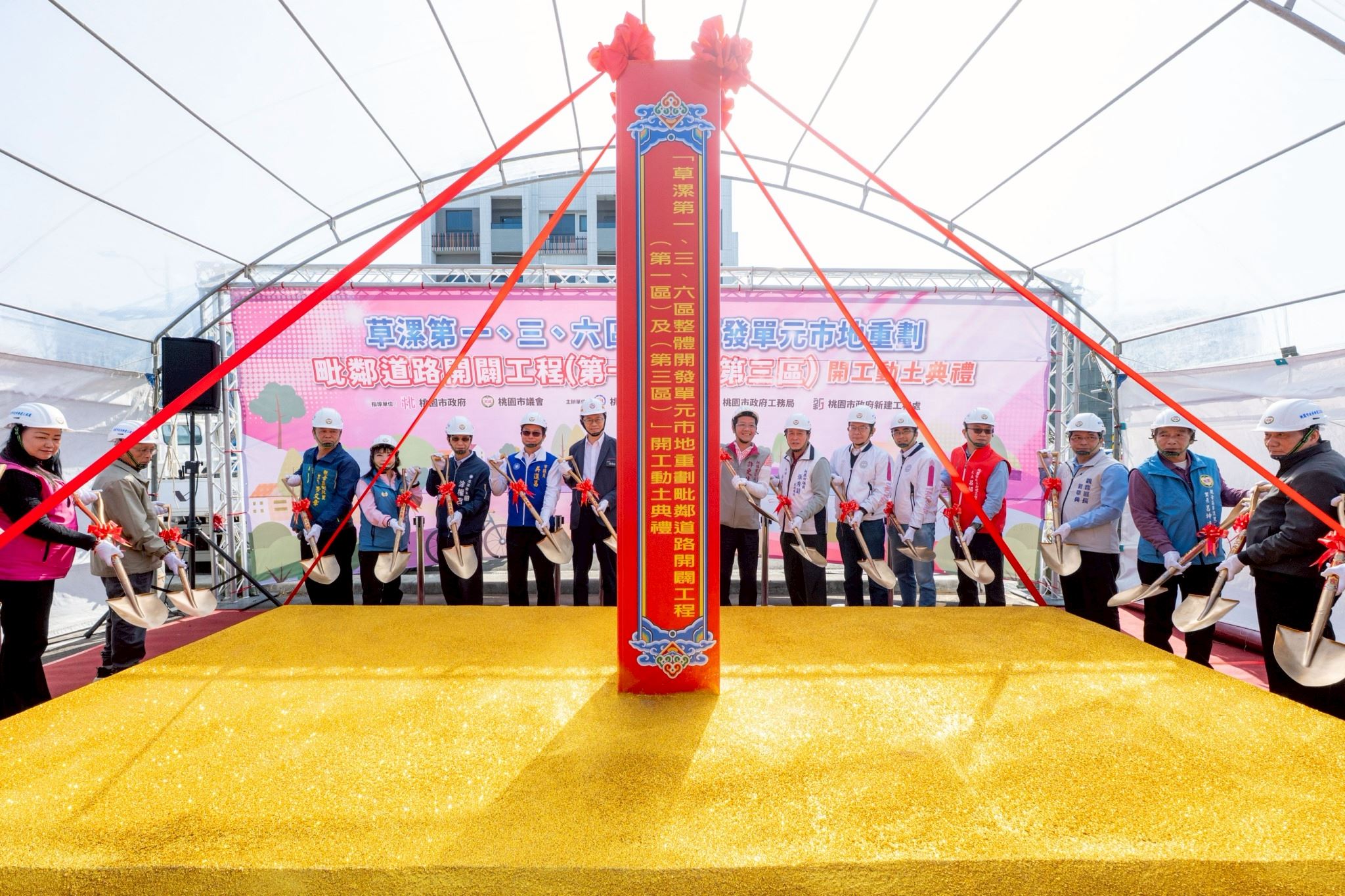 a2d146d8 5044 48b9 9f95 5f6f51e02b72