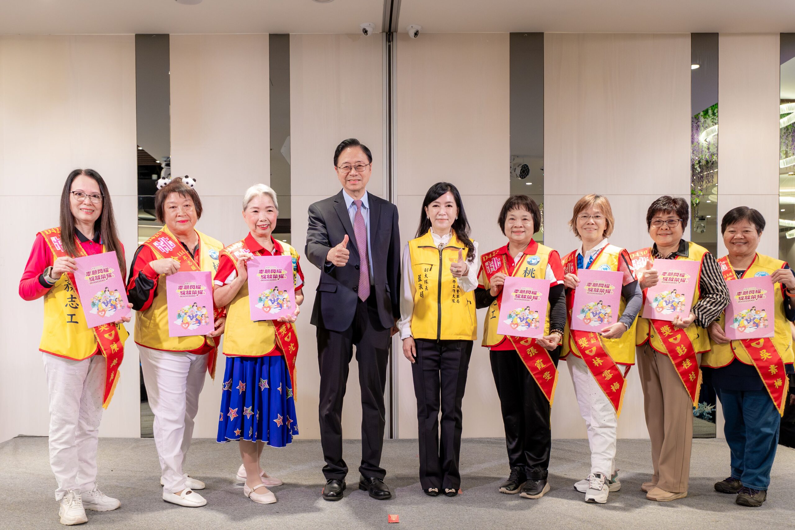 桃園志工中隊無私奉獻獲肯定 張善政:拉近警民距離的重要橋梁 桃園志工中隊無私奉獻獲肯定 張善政:拉近警民距離的重要橋梁