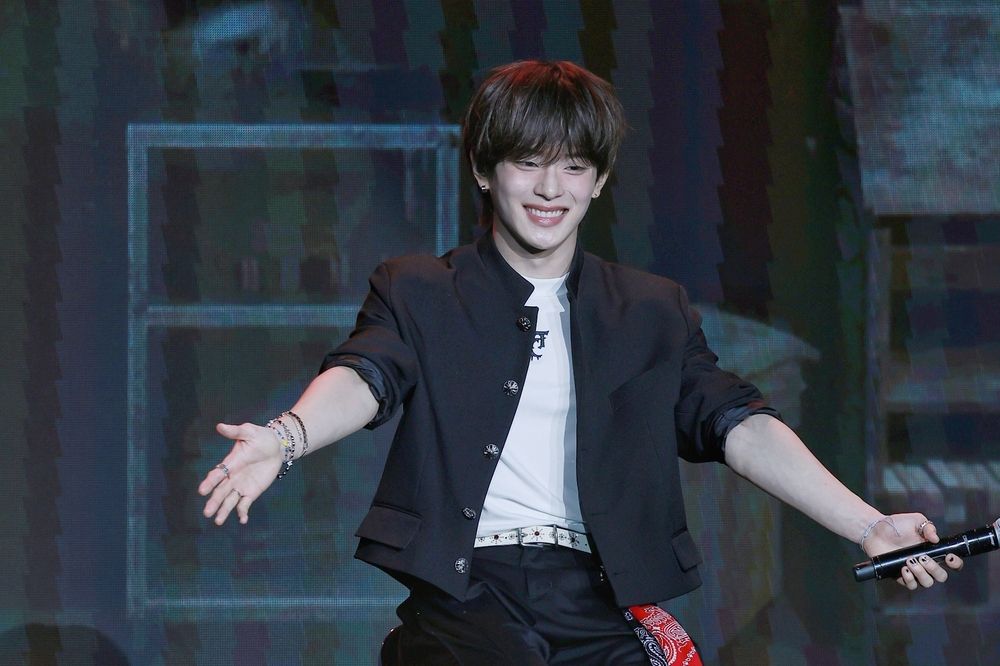 「黃金忙內」VERIVERY岡旻首度個人登台 撒嬌賣萌討抱抱 「黃金忙內」VERIVERY岡旻首度個人登台 撒嬌賣萌討抱抱