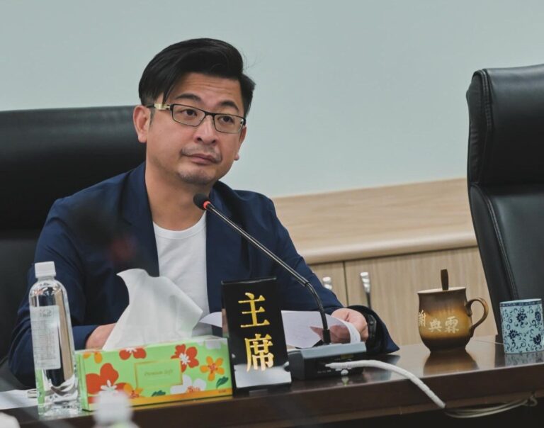 謝典霖曝認識王定宇緋聞女方　笑稱保養佳但「不是我的菜」