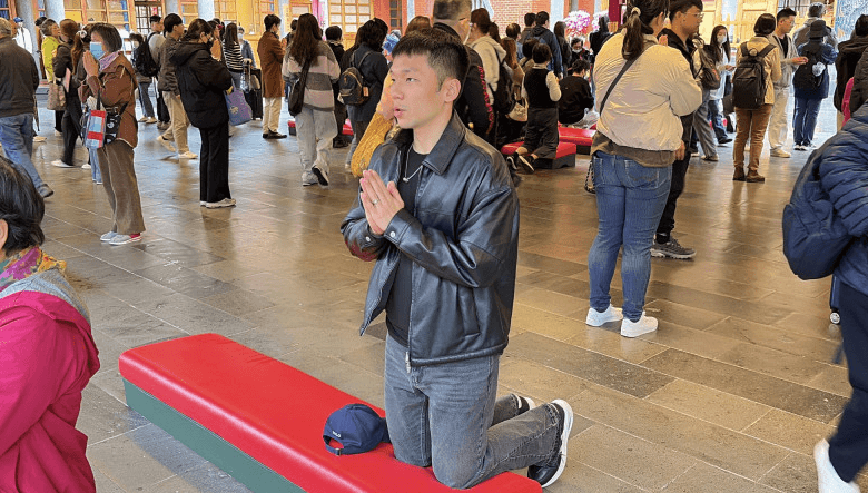 啟程東京應援WBC 李洋先到行天宮集氣:一起為選手加油