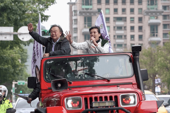 自稱前助理控職場霸凌 王世堅子弟兵呂瀅瀅曬報案單澄清