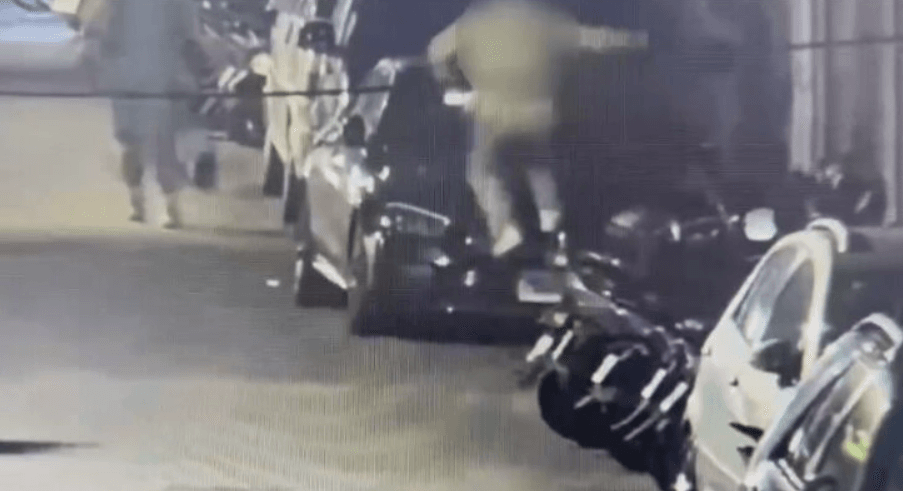 自家車庫遭阻擋大暴走! 名導柯一正「砸車踩引擎蓋」遭起訴 自家車庫遭阻擋大暴走! 名導柯一正「砸車踩引擎蓋」遭起訴