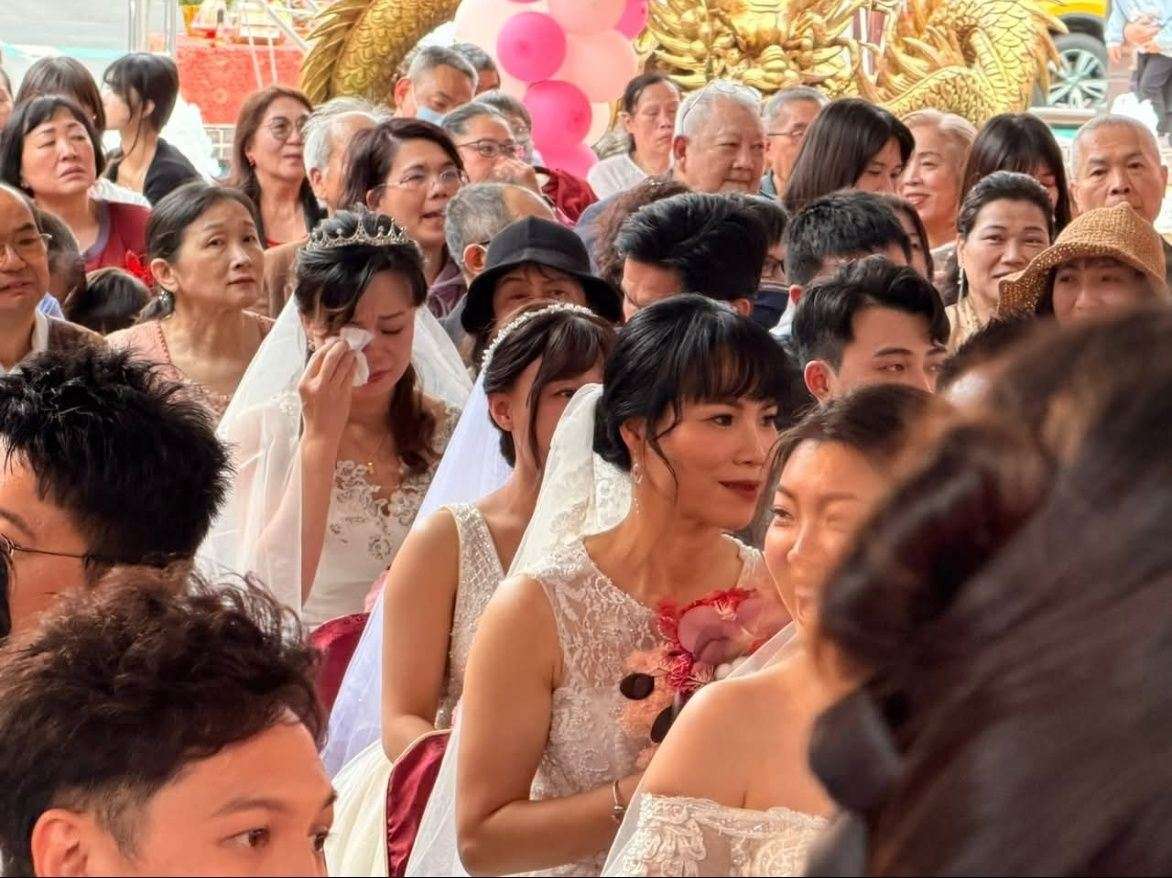 f5c3594b 94bf 4262 9d4c c0c39eacef8f