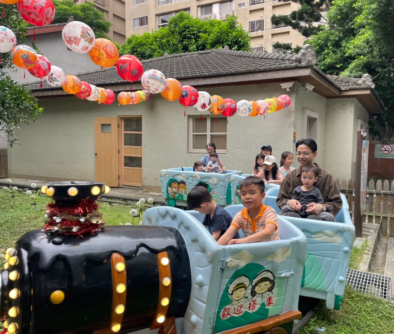 桃園南崁兒童藝術村7歲生日!館慶活動4/4兒童節登場 園區小火車 0
