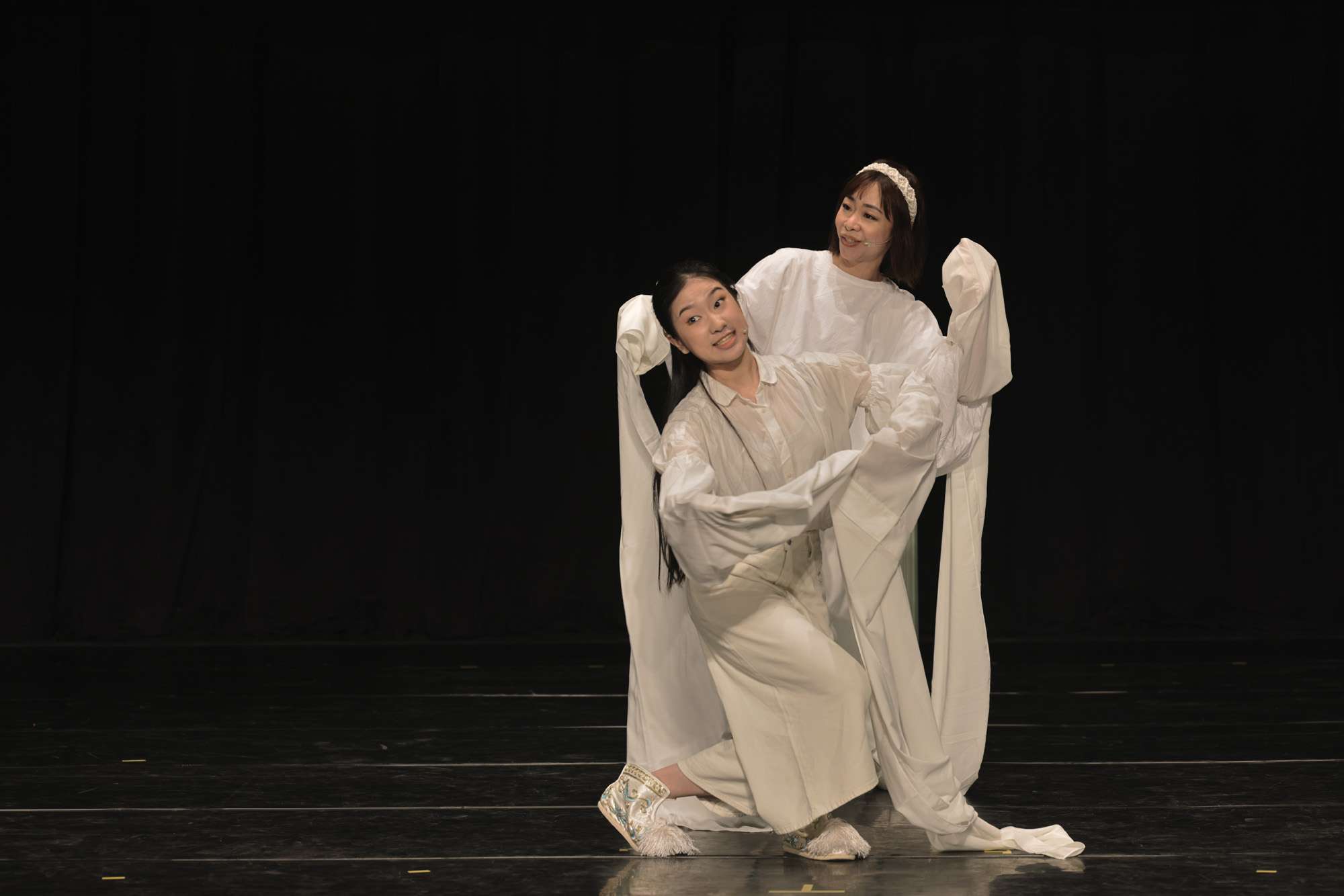 臺北海鷗劇場《女鬼回家》 演員禤宇夏前、鄭舜文後 0