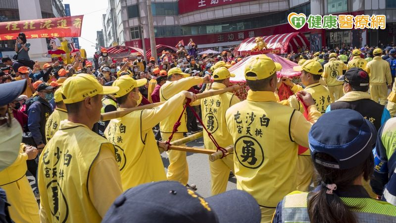 4月瘋媽祖別忘了「顧身心」醫:沒有充分休息恐讓「情緒過載」 4月瘋媽祖別忘了「顧身心」醫:沒有充分休息恐讓「情緒過載」