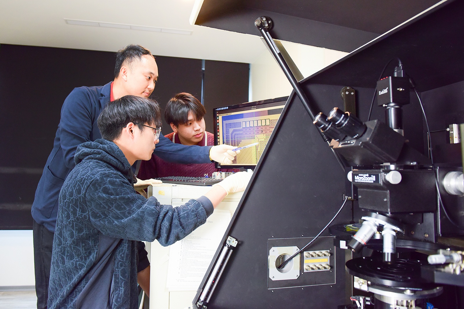 04 中原大學半導體產業學院建置自動化電性量測系統，協助學生學習半導體元件量測技術 0