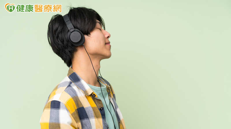 你是愛老歌、老片的「老派青年」嗎?醫:懷舊不奇怪 留意3警訊 你是愛老歌、老片的「老派青年」嗎?醫:懷舊不奇怪 留意3警訊