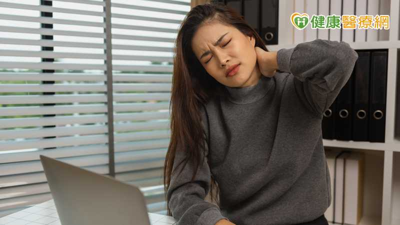 久坐易失智?研究:長者「動腦型」久坐可能降低發病風險 久坐易失智?研究:長者「動腦型」久坐可能降低發病風險