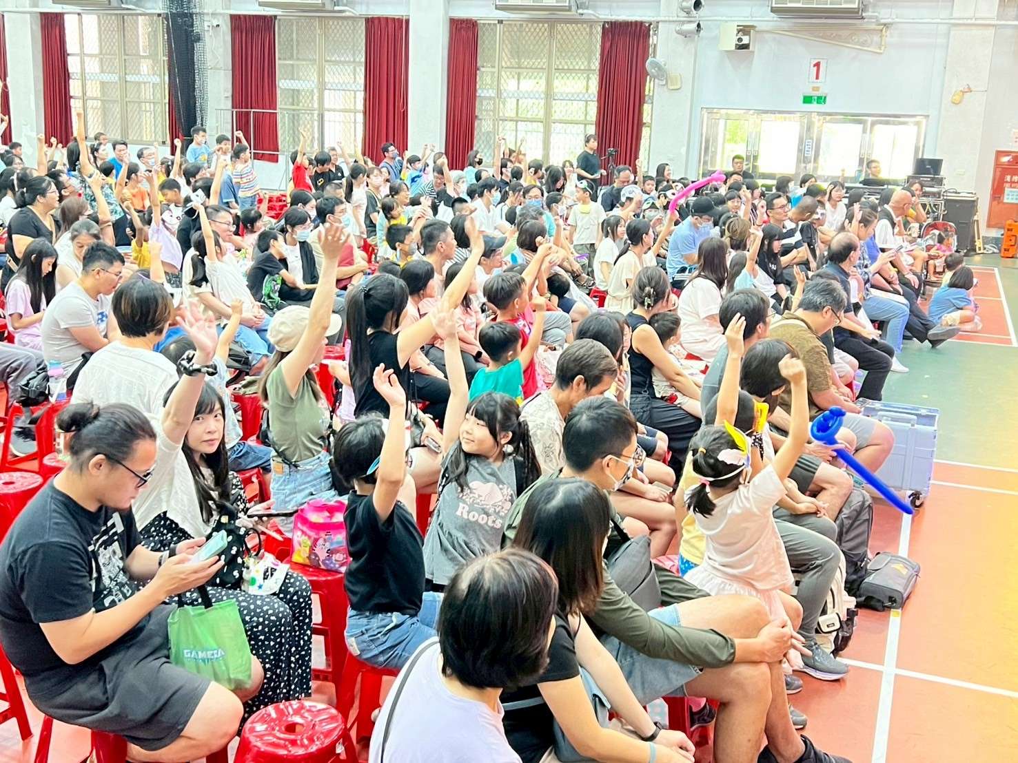 桃市圖閱讀推廣活動深化SEL教育 霹靂布袋戲現身宣導反霸凌 桃市圖閱讀推廣活動深化SEL教育 霹靂布袋戲現身宣導反霸凌