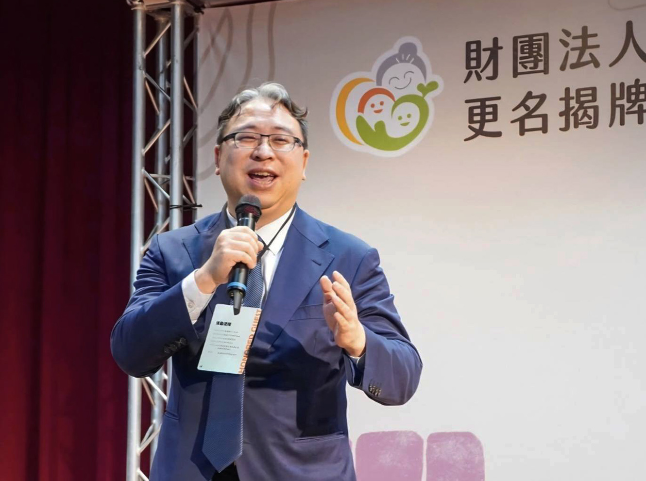 桃園市長上演「院長vs次長」世代對決 綠營最快下周提名黃世杰 桃園市長上演「院長vs次長」世代對決 綠營最快下周提名黃世杰