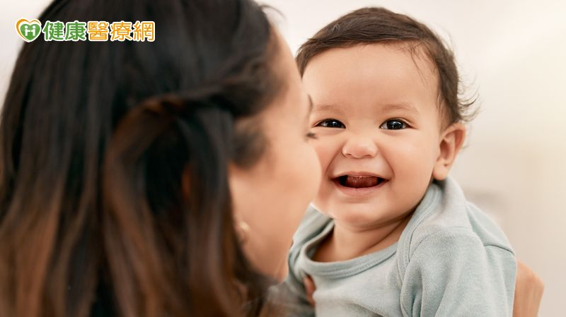 寶寶「咯咯笑」是真知道笑點在哪?專家親授:從笑聲看嬰兒認知發育狀況 寶寶「咯咯笑」是真知道笑點在哪?專家親授:從笑聲看嬰兒認知發育狀況