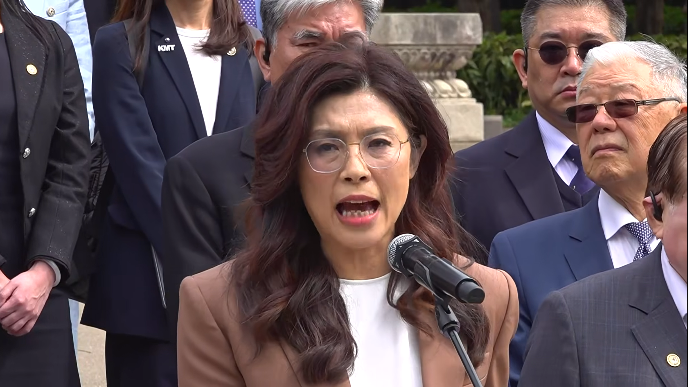 綠批中國「10惠台政策」今天開明天關 藍轟抹黑唱衰兩岸交流 綠批中國「10惠台政策」今天開明天關 藍轟抹黑唱衰兩岸交流