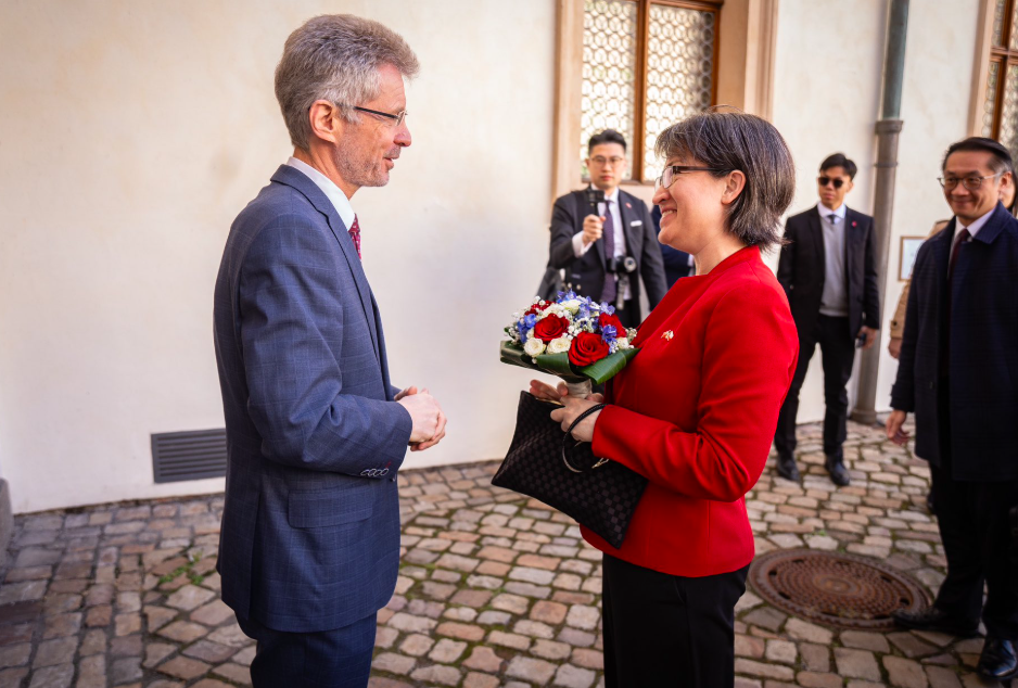 友台議長出訪專機遭擋 捷克總統無懼中國:與台灣合作更有利 友台議長出訪專機遭擋 捷克總統無懼中國:與台灣合作更有利