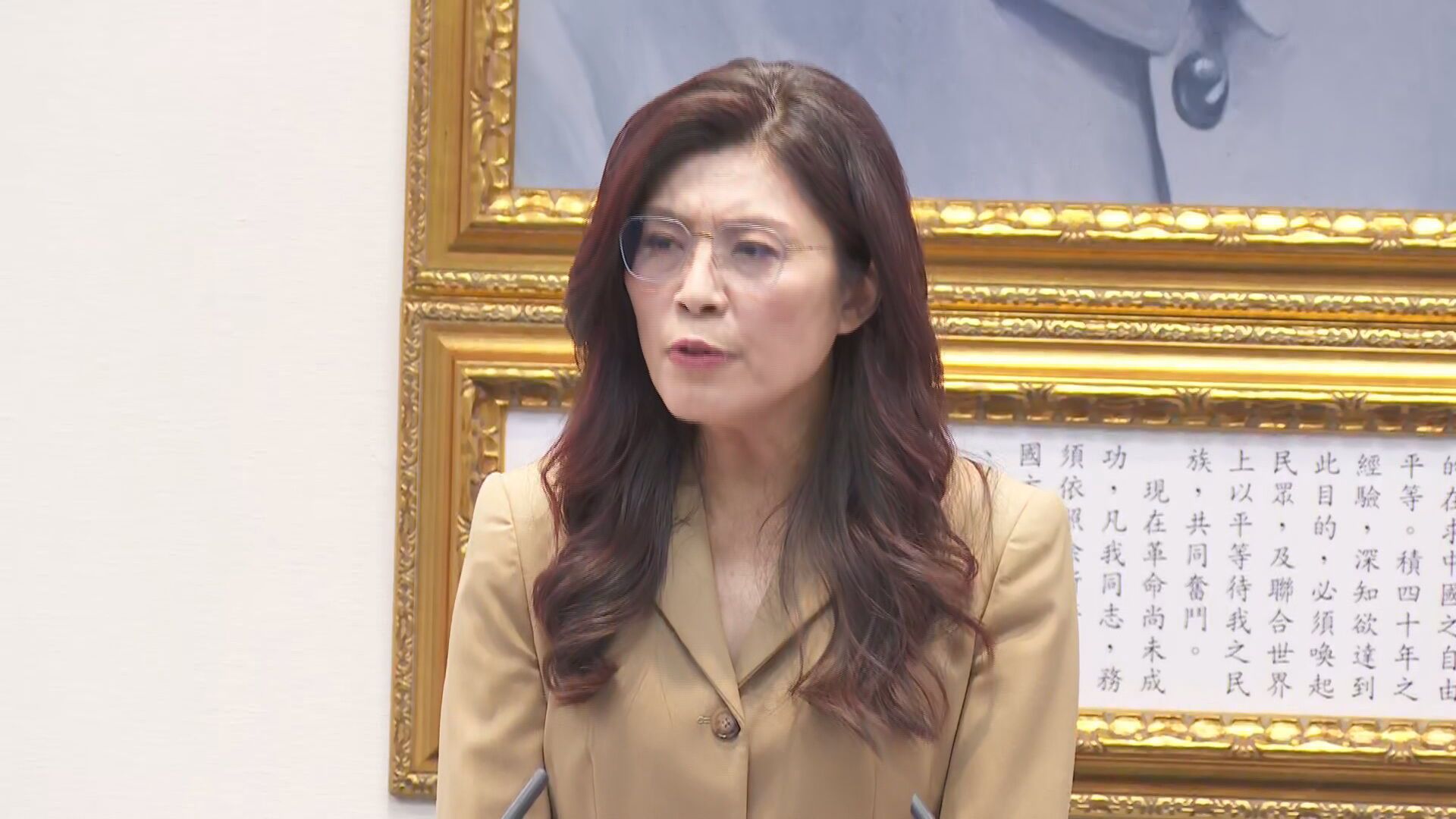 鄭麗文訪中盼見賴清德 總統府反問:為何不審總預算卻積極赴中? 鄭麗文訪中盼見賴清德 總統府反問:為何不審總預算卻積極赴中?
