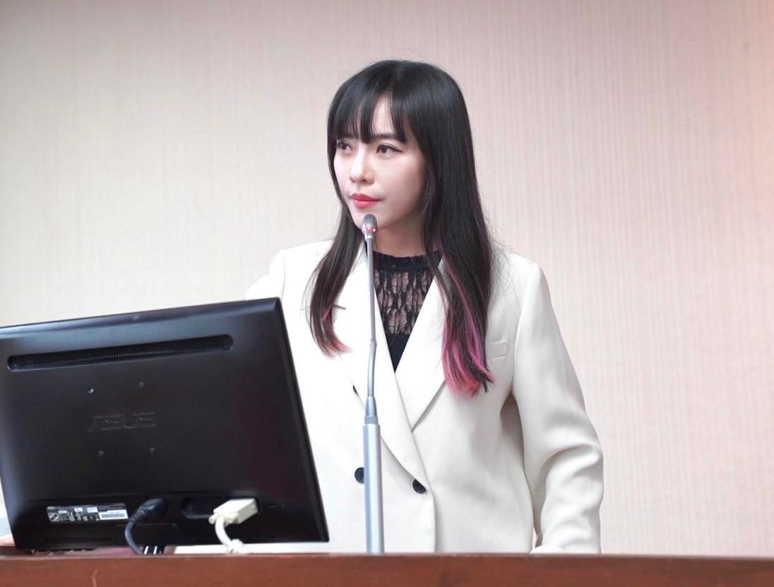 綠高市黨部改選將至!傳陳其邁推她接任主委 黃捷:全力輔選 綠高市黨部改選將至!傳陳其邁推她接任主委 黃捷:全力輔選