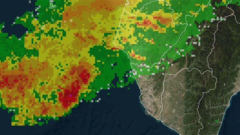 雨最大時候還沒到!氣象粉專曝降雨高峰期在這時 雨最大時候還沒到!氣象粉專曝降雨高峰期在這時