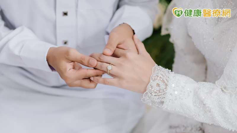 不婚快樂一生?研究發現「癌症風險較高」女性影響更大 專家這麼說 不婚快樂一生?研究發現「癌症風險較高」女性影響更大 專家這麼說