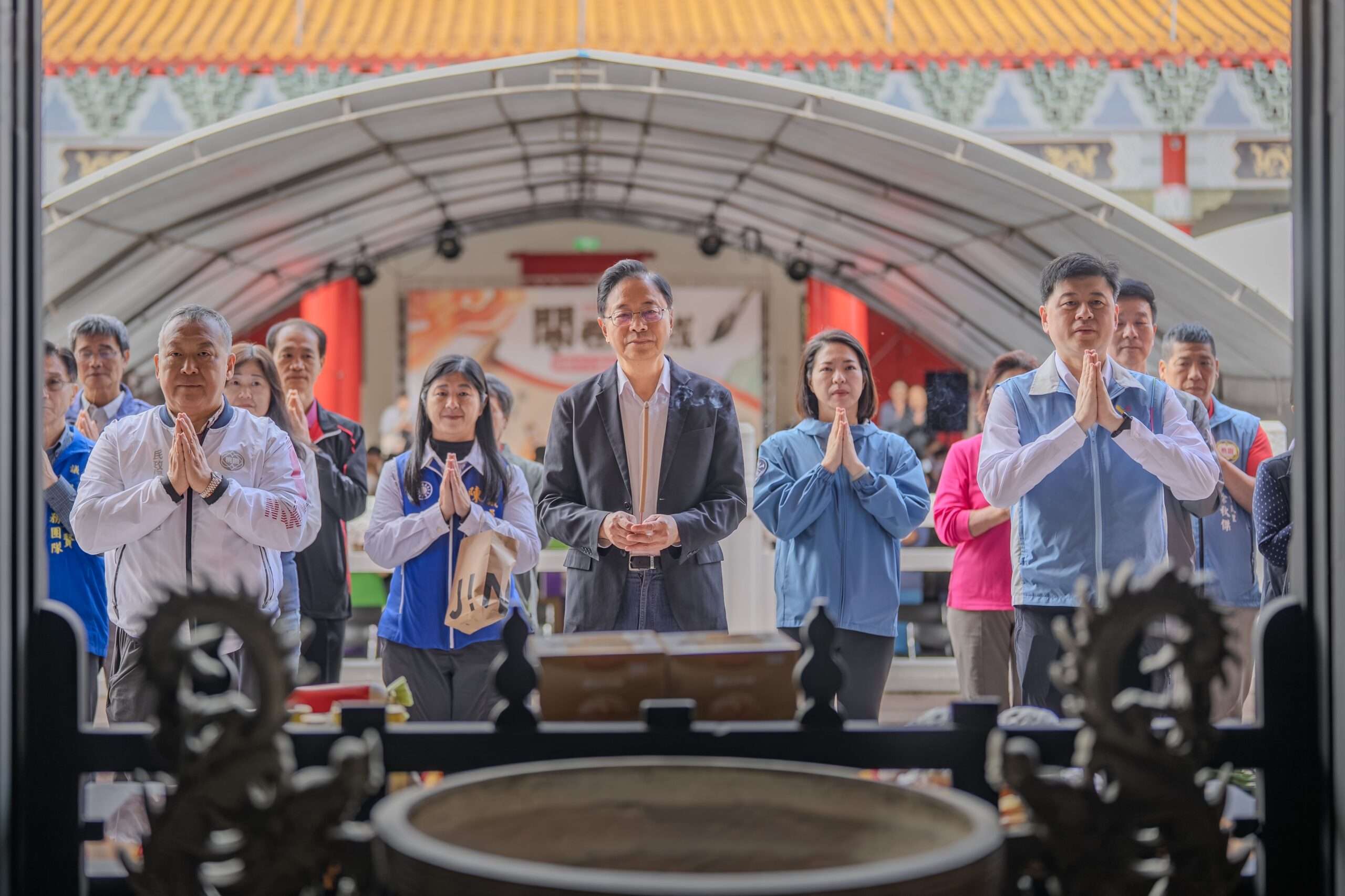 國中會考倒數!張善政赴桃園孔廟為學子祈福 分享從容應對心法 國中會考倒數!張善政赴桃園孔廟為學子祈福 分享從容應對心法