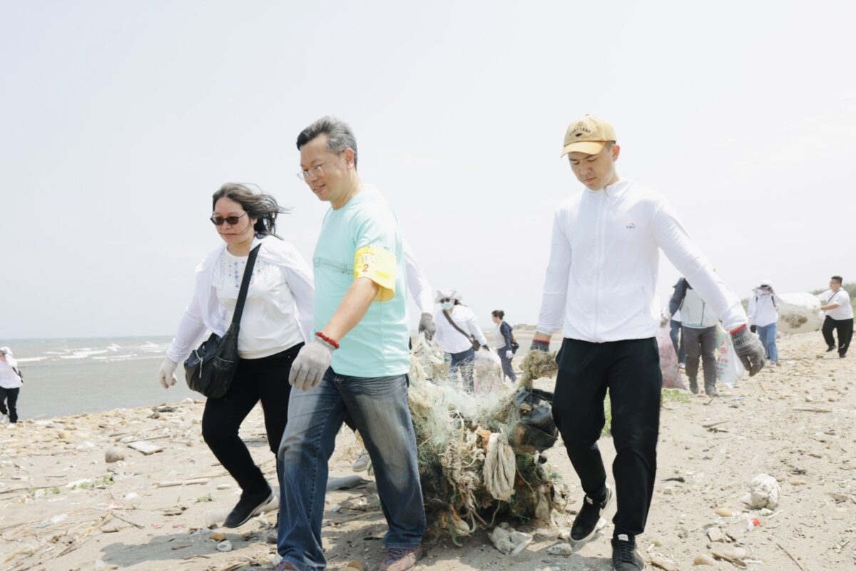 A1EFA529 E37C 4CDC 99C2 FCDEC64F2369