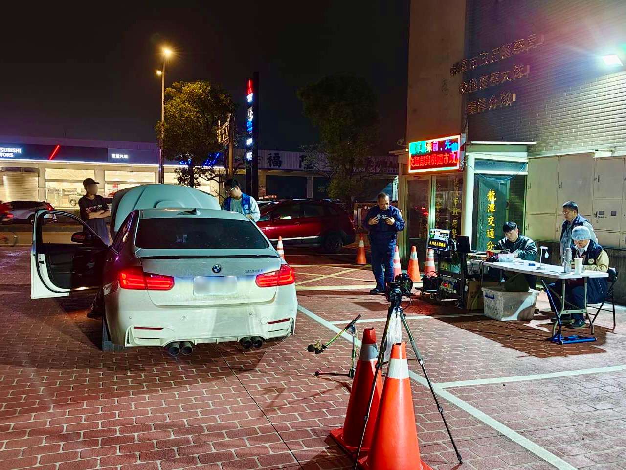 龍潭環警監深夜聯手加強取締 6車噪音超標裁罰逾2萬元