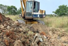 假租地真犯罪!大馬男組土尾集團狂撈4.2億 廢料填滿18座泳池 假租地真犯罪!大馬男組土尾集團狂撈4.2億 廢料填滿18座泳池