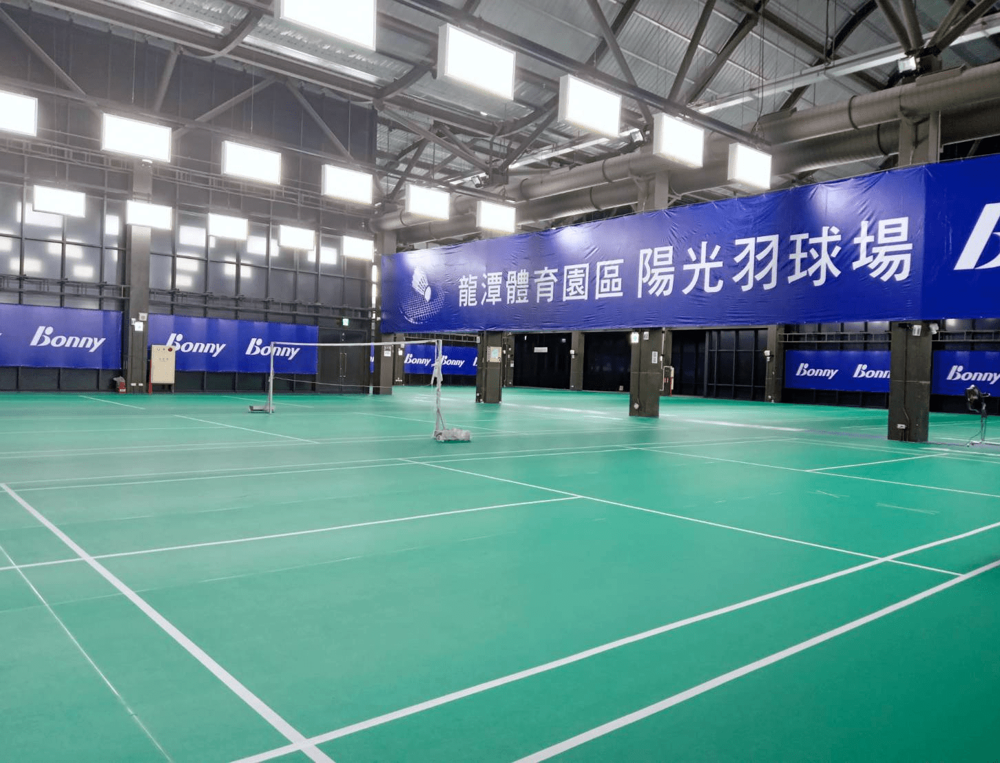 龍潭體育園區羽球場啟用 4/18起限時一週免費打 龍潭體育園區羽球場啟用 4/18起限時一週免費打