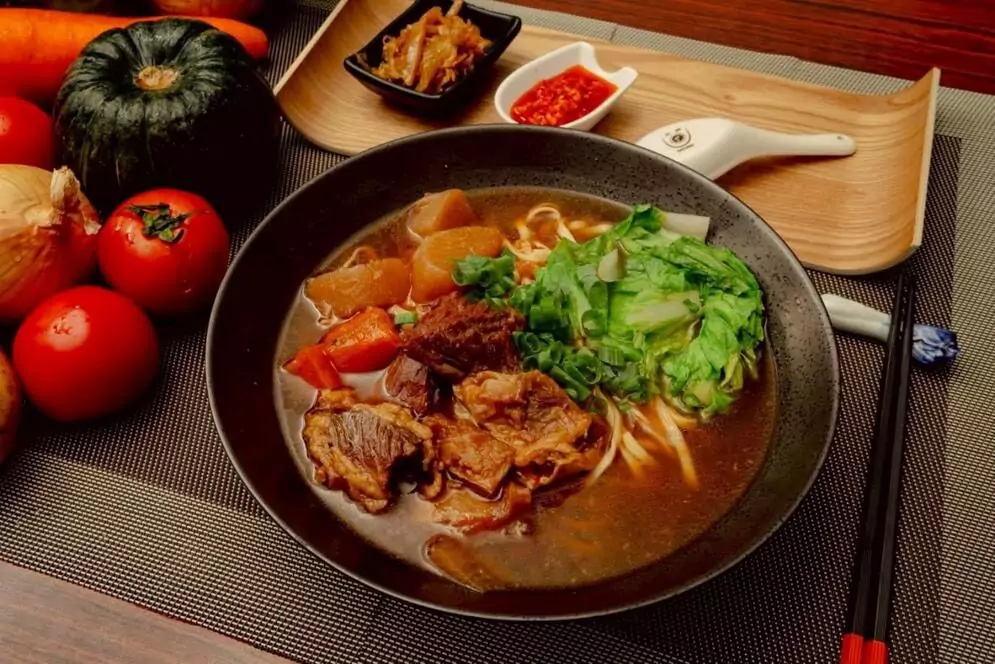 屏東市大湖路美食!水餃王亞軍職人手藝 搭配家鄉味溫體牛肉麵 S 73506875 0