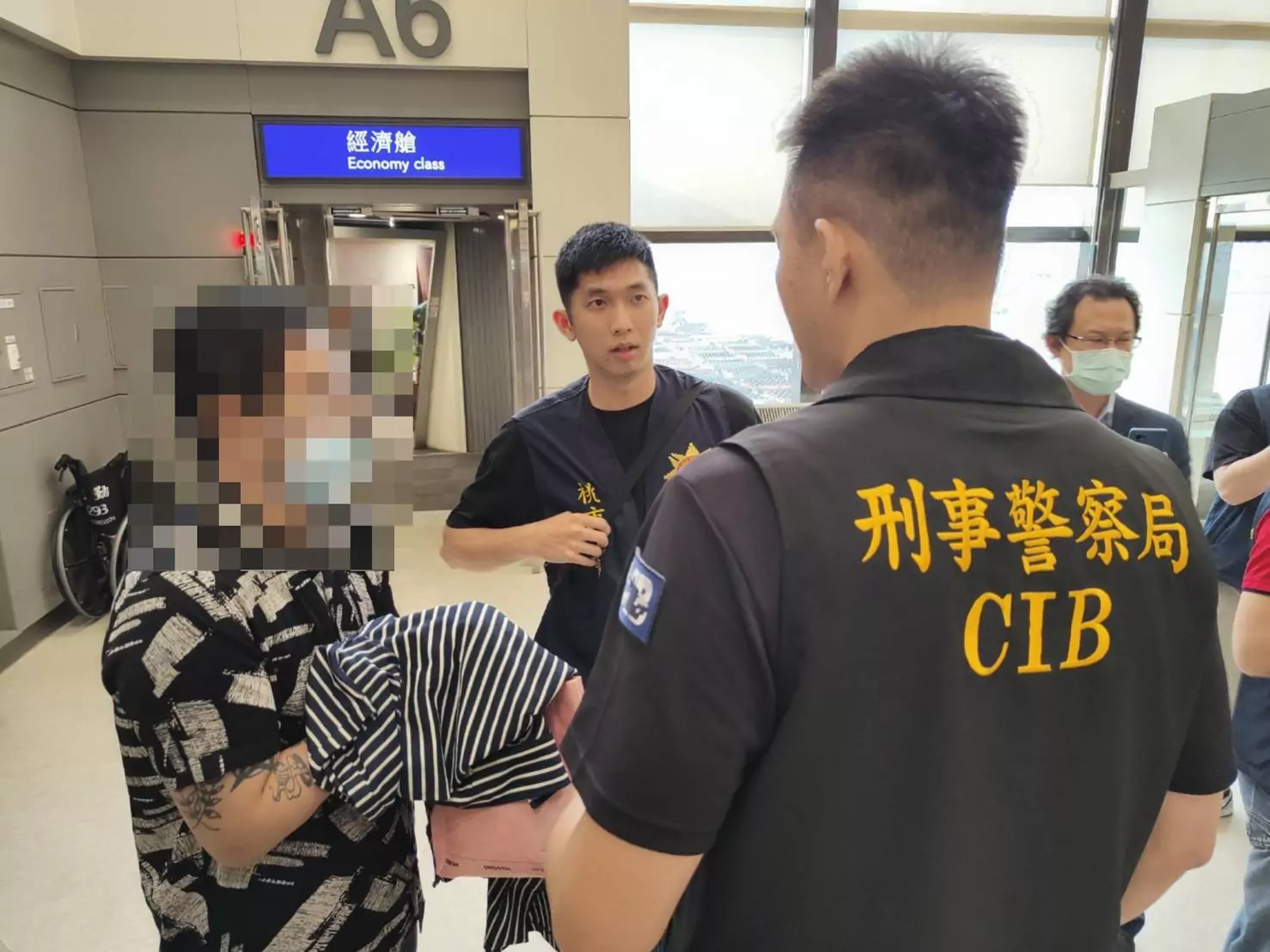 性侵判8年竟潛逃泰國!台男再涉跨海販毒 狼狽落網返台 S 89210913