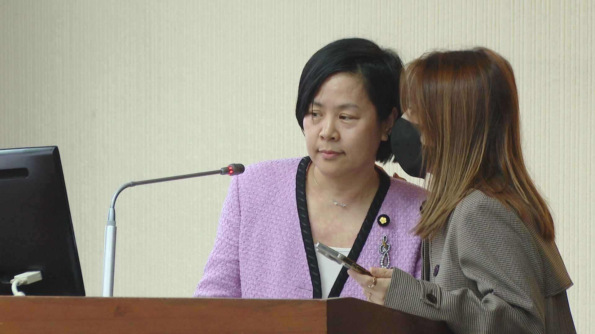 「委員出國」多6天喘息! 李貞秀失言民眾黨中評會延至13日 「委員出國」多6天喘息! 李貞秀失言民眾黨中評會延至13日