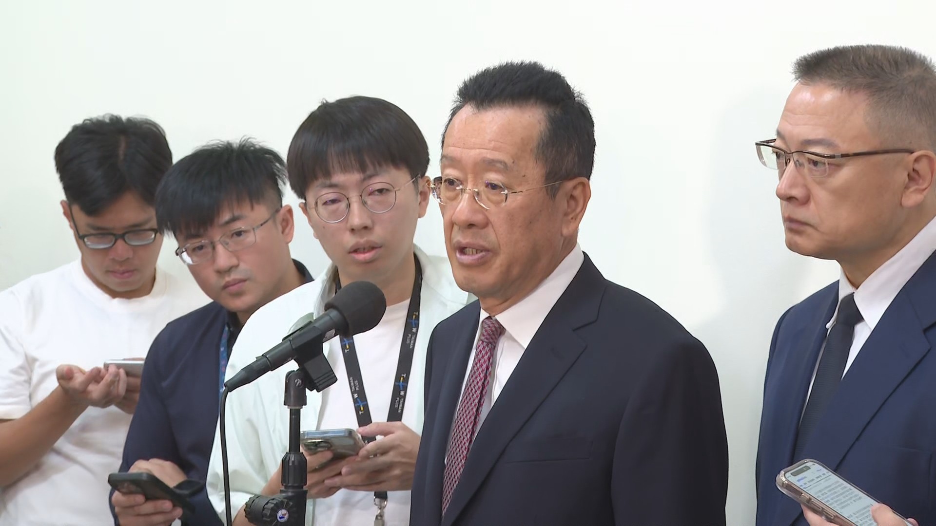 軍購預算朝野協商前「補課」 顧立雄親赴機密專報爭取支持 軍購預算朝野協商前「補課」 顧立雄親赴機密專報爭取支持